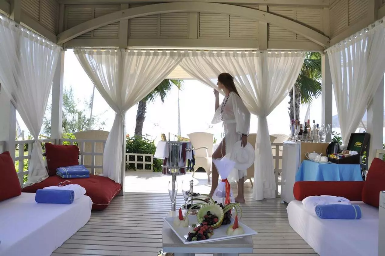 SIDEPRINCESS_SHABAVIZ (31).jpg